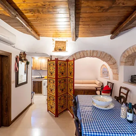 Trullo Wanda Apartment *
